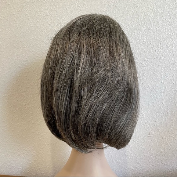 Paula Young wig A4333 Erica Color 44 Size A - Picture 4 of 10